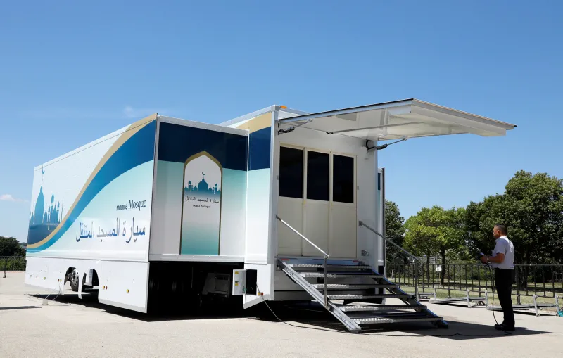 Portable mosques building for prayer facilities