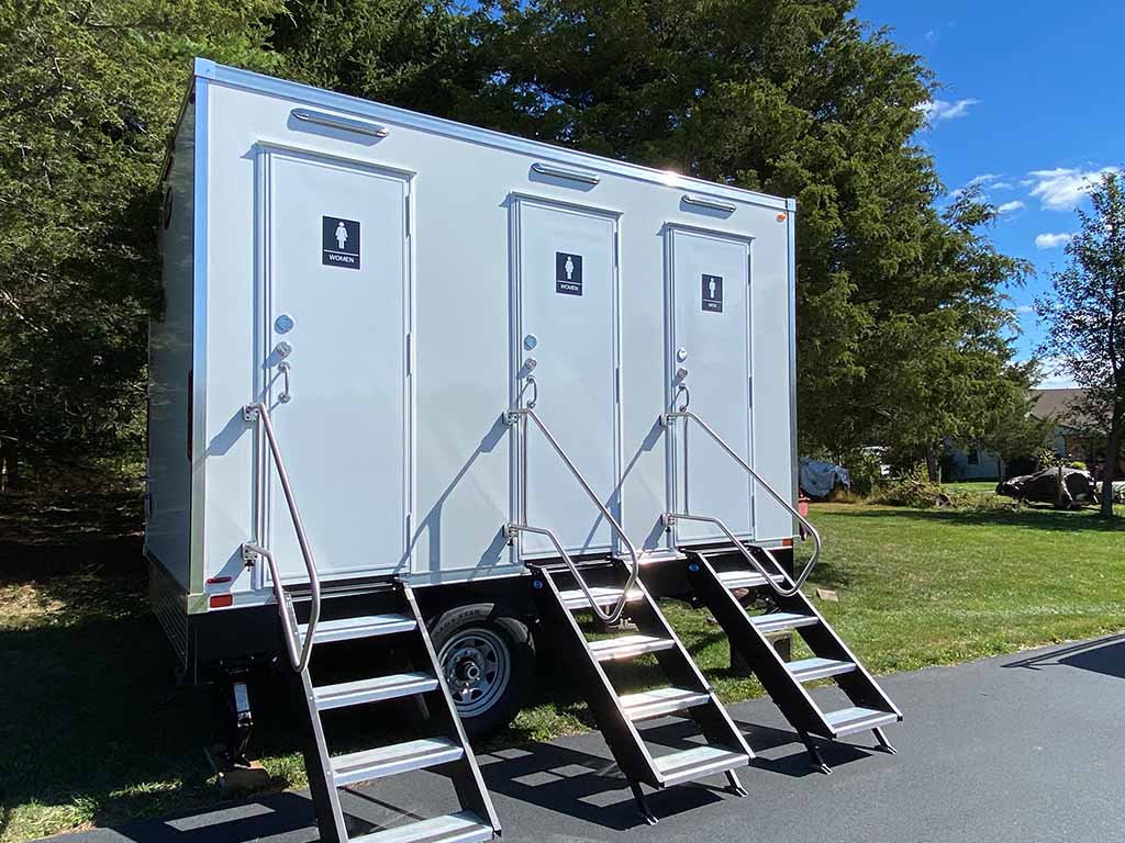 Portable Restrooms in Jeddah for Construction Sites and Workplaces